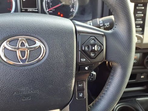 Certified 2022 Toyota 4Runner TRD Off-Road Premium w/ Moonroof Package AWD/4WD image 23