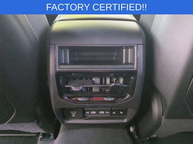 Used 2026 Jeep Grand Cherokee Limited AWD/4WD image 32