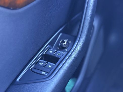 Used 2018 Audi A4 2.0T allroad Premium Plus w/ Premium Plus Package image 24