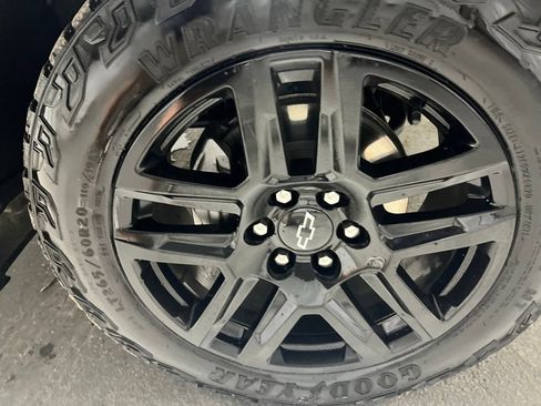 Used 2023 Chevrolet Silverado 1500 LT Trail Boss w/ Protection Package AWD/4WD image 46