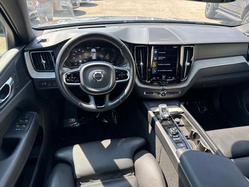 Used 2020 Volvo XC60 T8 Inscription image 10