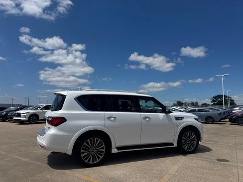 Used 2018 INFINITI QX80 2WD w/ Deluxe Technology Package image 23