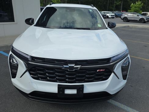 Used 2024 Chevrolet Trax RS w/ Driver Confidence Package FWD image 14