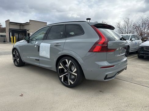 New 2026 Volvo XC60 B5 Ultra w/ Climate Package image 5