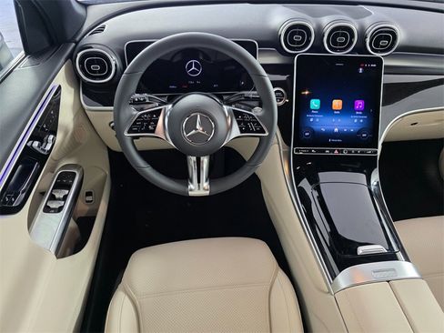 New 2026 Mercedes-Benz GLC 300 image 10