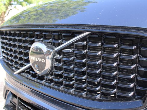 New 2025 Volvo XC60 T8 Plus w/ Protection Package Premier image 44