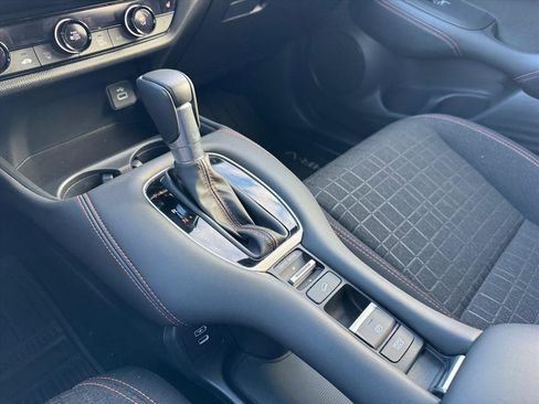 Used 2024 Honda HR-V Sport image 18