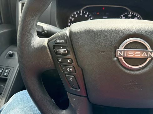 Used 2024 Nissan Frontier SV w/ Technology Package RWD image 18