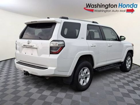 Used 2021 Toyota 4Runner SR5 Premium w/ Moonroof Package AWD/4WD image 6