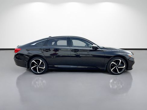 Used 2020 Honda Accord Sport image 2