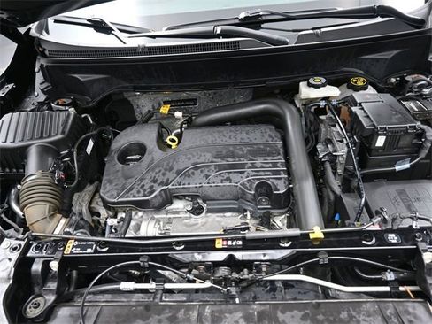 Used 2023 GMC Terrain SLE w/ Driver Convenience Package image 30