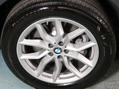 Used 2019 BMW X5 xDrive40i w/ Convenience Package AWD/4WD image 25