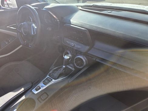 Used 2020 Chevrolet Camaro LT image 10