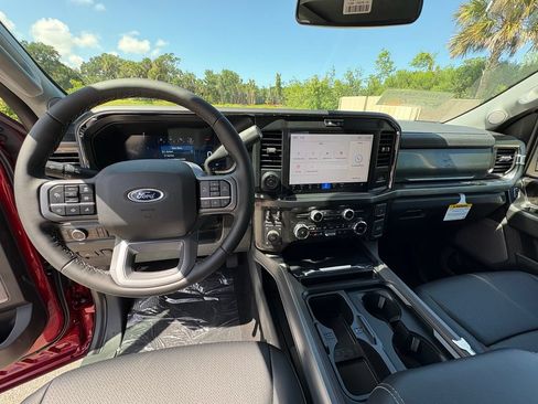 New 2026 Ford F250 Lariat w/ Black Appearance Package AWD/4WD image 7