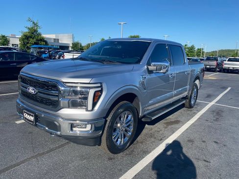 Used 2024 Ford F150 Lariat w/ FX4 Off-Road Package AWD/4WD image 3