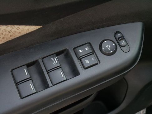 Used 2016 Honda CR-V EX image 19