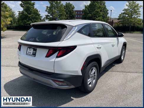 New 2026 Hyundai Tucson SE FWD image 3