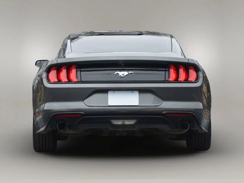 Used 2018 Ford Mustang Coupe image 19