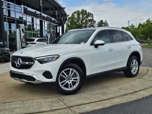 Used 2026 Mercedes-Benz GLC 300 image 1