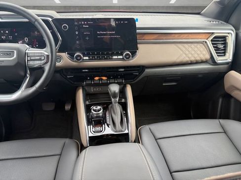 Certified 2025 GMC Canyon Denali AWD/4WD image 3