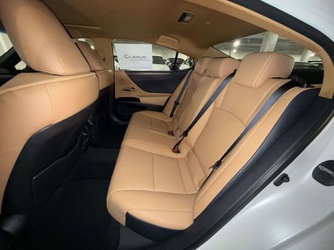New 2025 Lexus ES 350 350 image 13