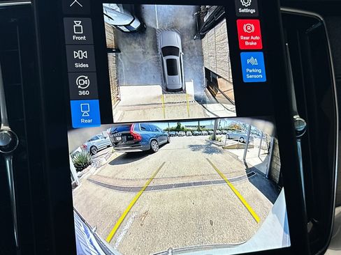 New 2026 Volvo XC90 B6 Plus AWD/4WD image 16