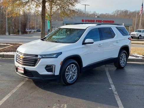Used 2022 Chevrolet Traverse LT image 7