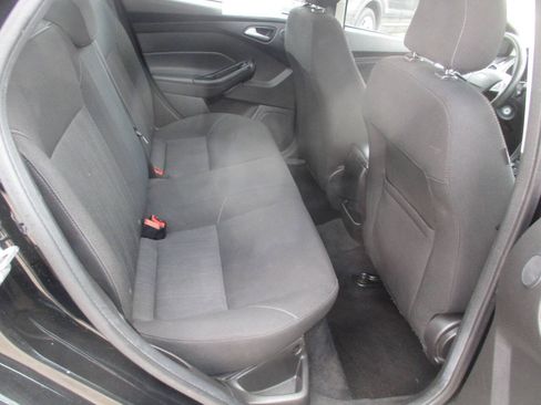 Used 2018 Ford Focus SEL FWD image 36
