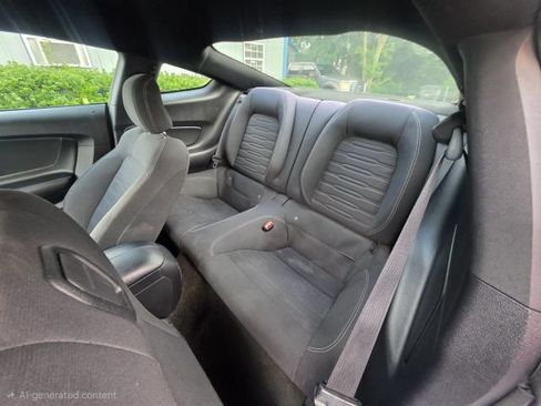 Used 2016 Ford Mustang Coupe RWD image 13