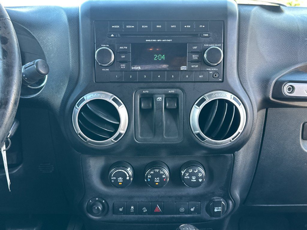 Used 2012 Jeep Wrangler Sahara w/ Connectivity Group AWD/4WD image 14