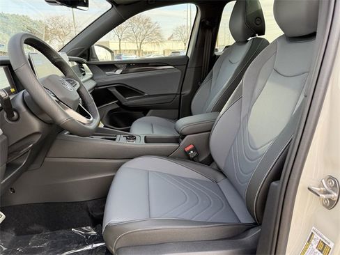 New 2026 Volkswagen Tiguan SE R-Line image 18