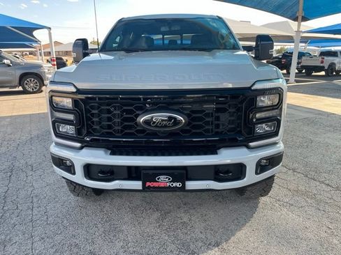 Used 2026 Ford F250 Lariat w/ Tremor Off-Road Package AWD/4WD image 2