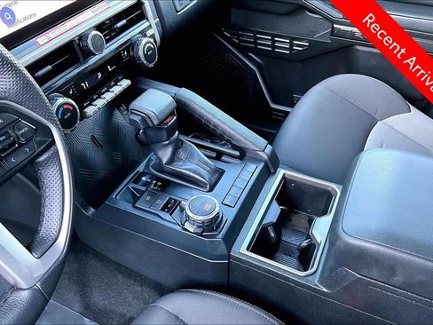 Certified 2025 Toyota Tacoma TRD Sport AWD/4WD image 19