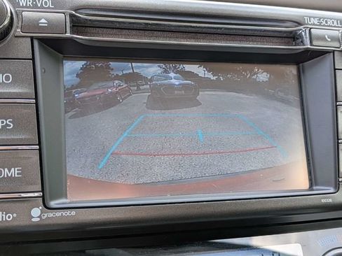 Used 2015 Toyota RAV4 XLE FWD image 21