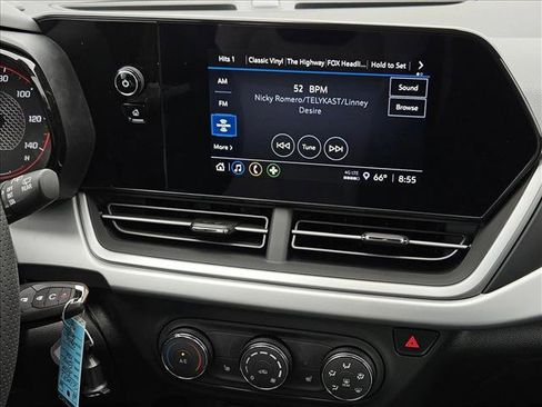 New 2026 Chevrolet Trax RS w/ Sunroof Package FWD image 12