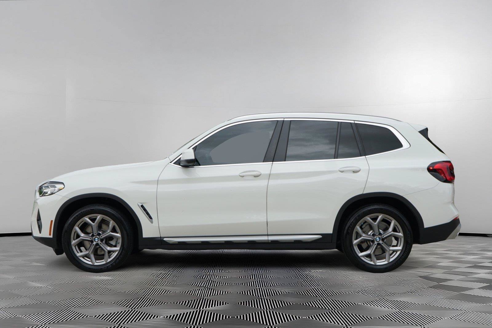 Used 2023 BMW X3 xDrive30i w/ Convenience Package AWD/4WD image 7