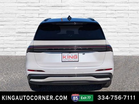 New 2026 Lincoln Nautilus Reserve w/ Jet Appearance Package image 6