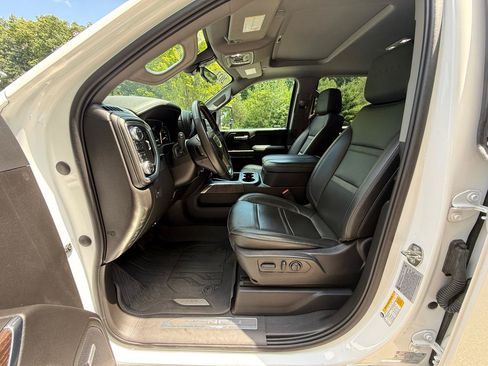 Used 2023 GMC Sierra 2500 Denali w/ Denali Ultimate Package AWD/4WD image 18