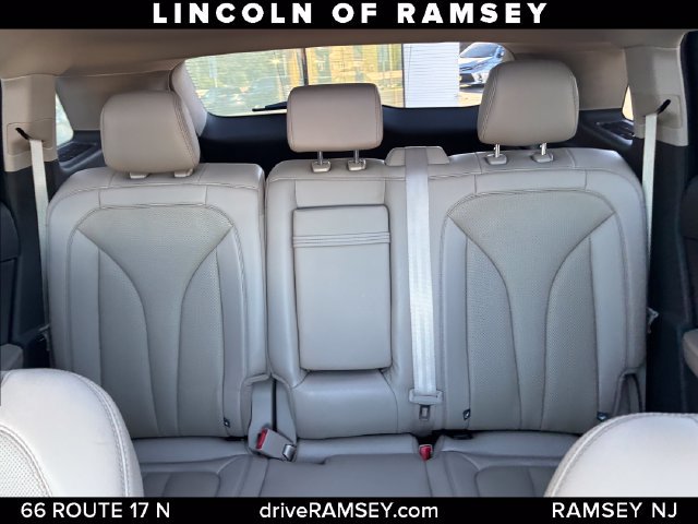Used 2023 Lincoln Nautilus Reserve AWD/4WD image 17