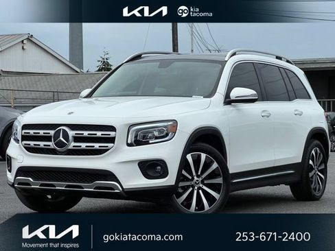 Used 2023 Mercedes-Benz GLB 250 4MATIC image 1