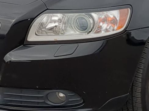 Used 2011 Volvo S40 T5 w/ Preferred Pkg image 10