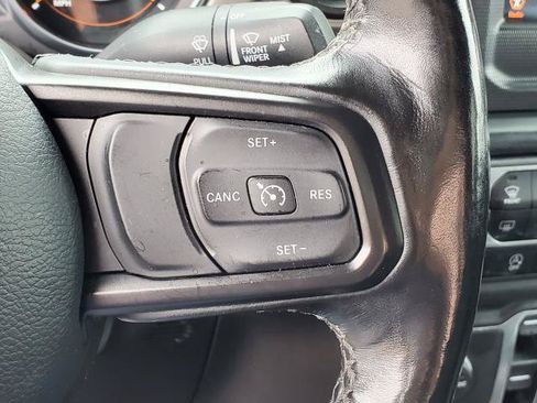 Used 2021 Jeep Gladiator Sport AWD/4WD image 12