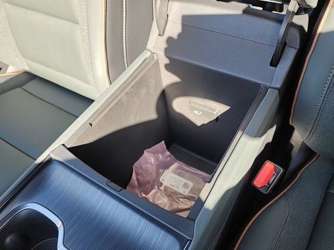 New 2026 GMC Acadia AT4 w/ Super Cruise Package image 36