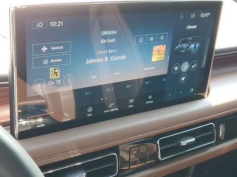 Used 2023 Lincoln Nautilus Reserve w/ Monochromatic Package AWD/4WD image 21