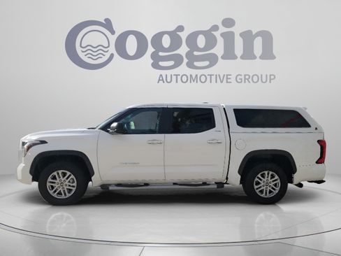 Used 2024 Toyota Tundra SR5 w/ SR5 Premium Package RWD image 2