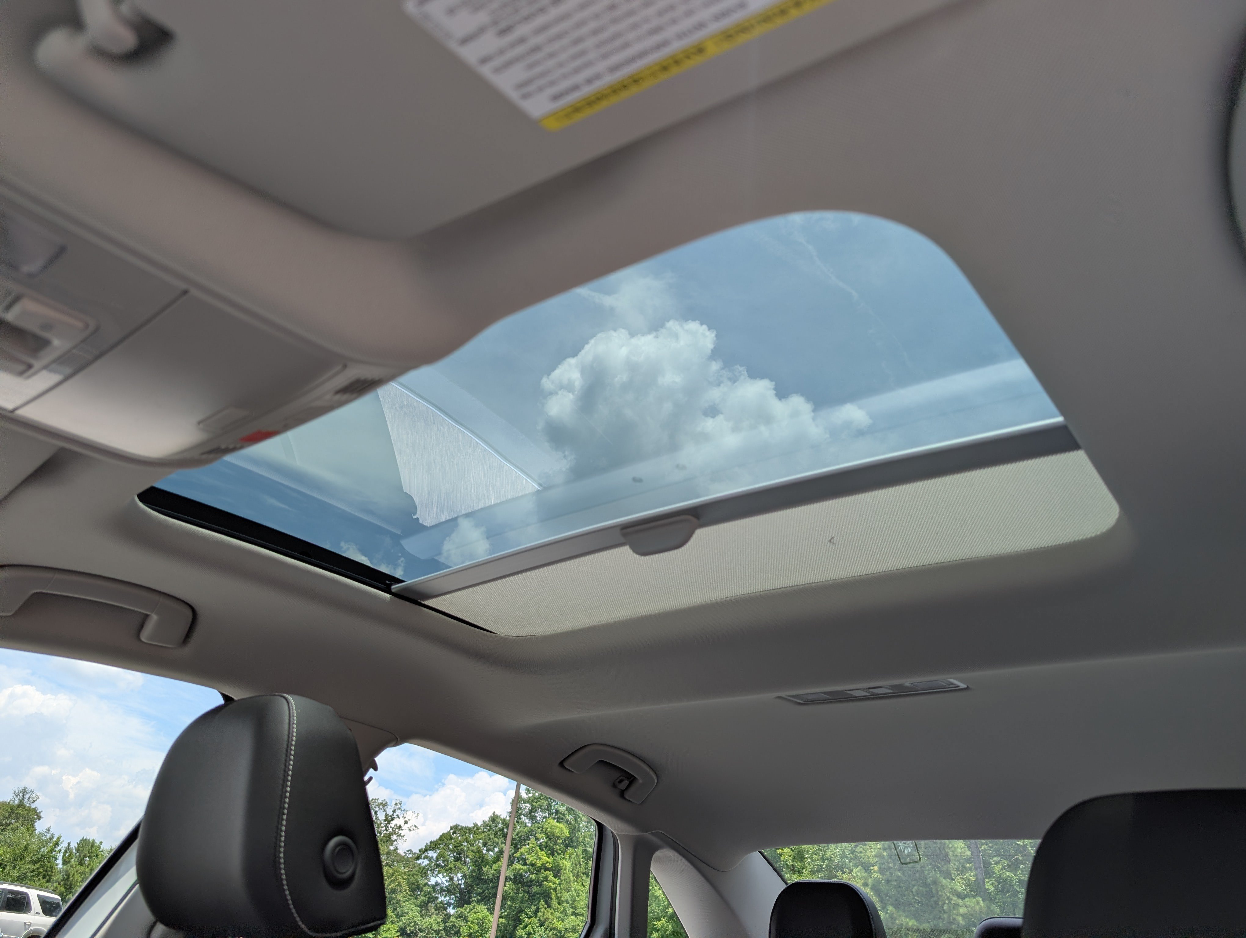 Used 2025 Volkswagen Jetta SE w/ Sunroof Package FWD image 15