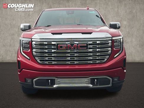Used 2023 GMC Sierra 1500 Denali w/ Technology Package AWD/4WD image 2
