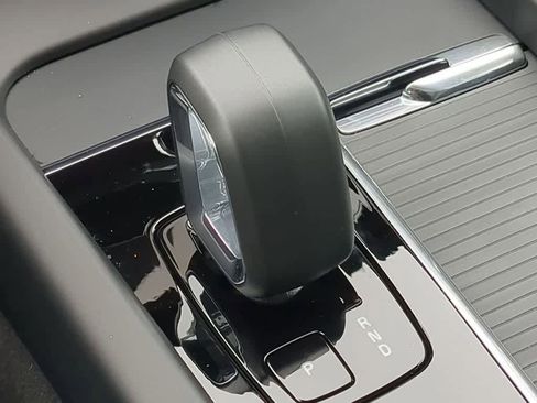 Certified 2025 Volvo XC60 T8 Core w/ Protection Package Premier image 29