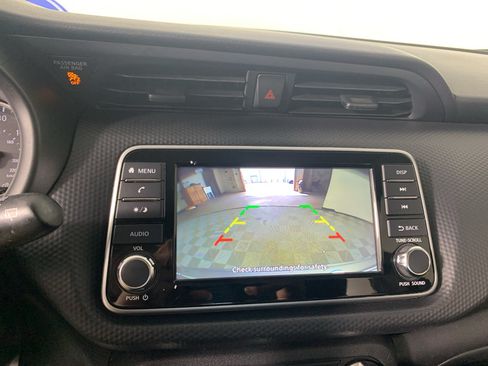 Used 2021 Nissan Kicks S FWD image 27