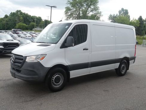 Used 2021 Mercedes-Benz Sprinter 2500 image 5